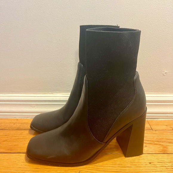 Express boots size 8 - Picture 2 of 4